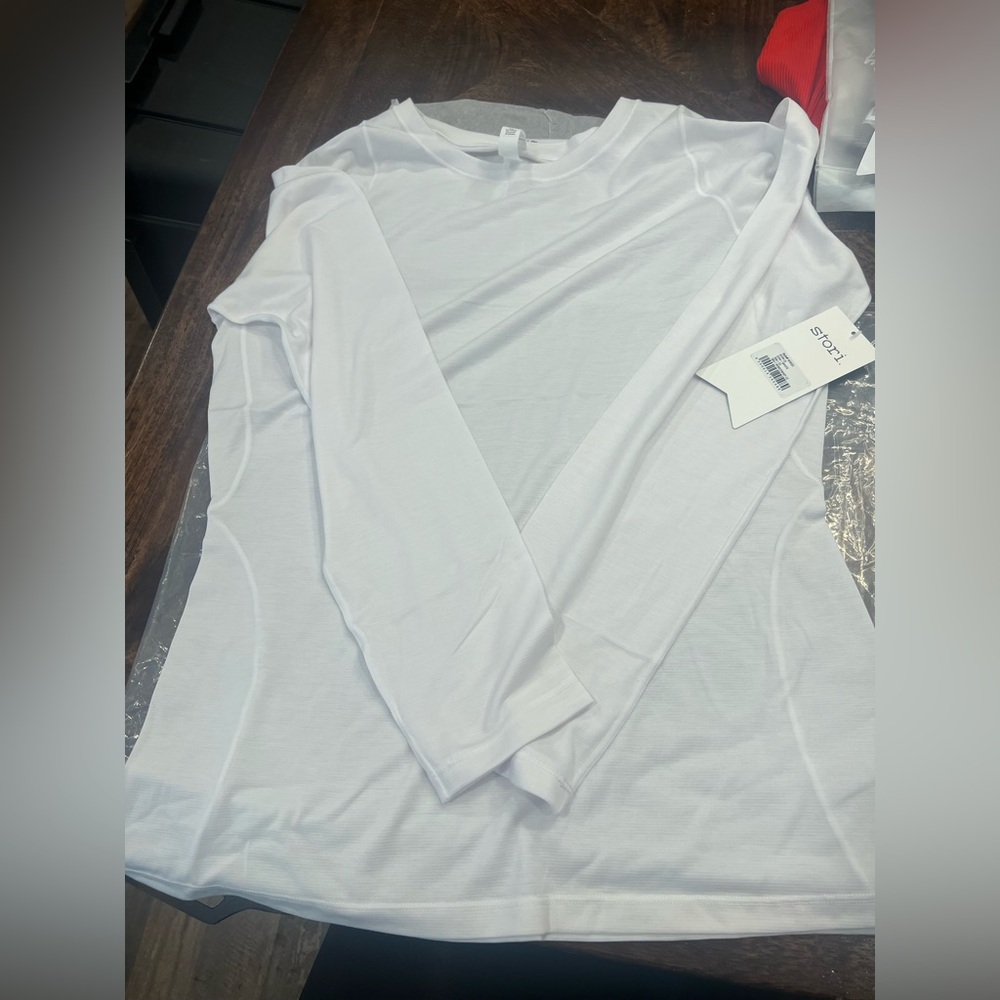 Stori - Icon Sleeve Top